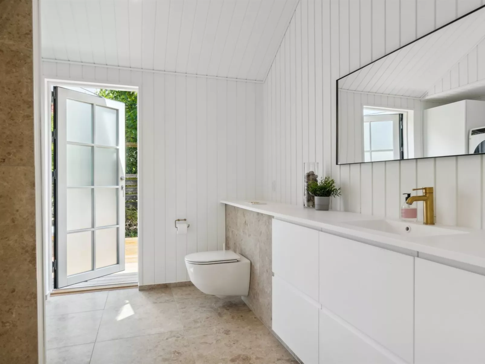 "Ottmar" - 150m from the sea-Inside