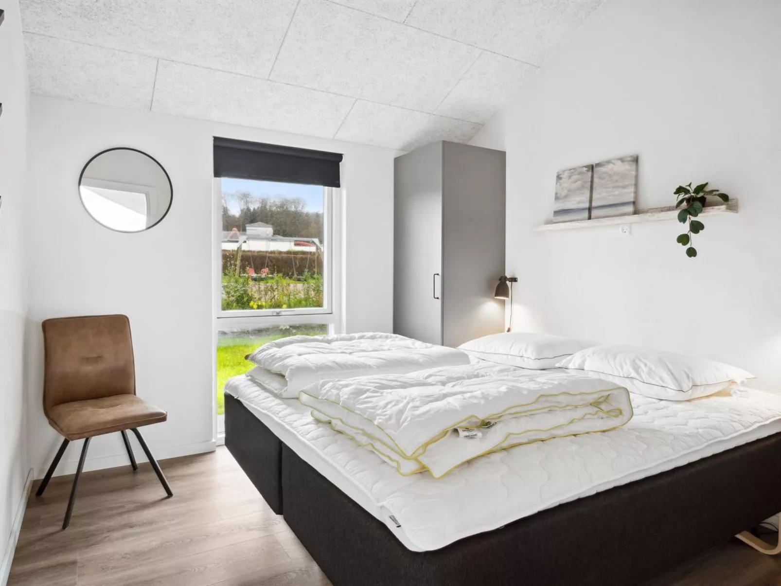 "Clare" - 100m from the sea-Inside