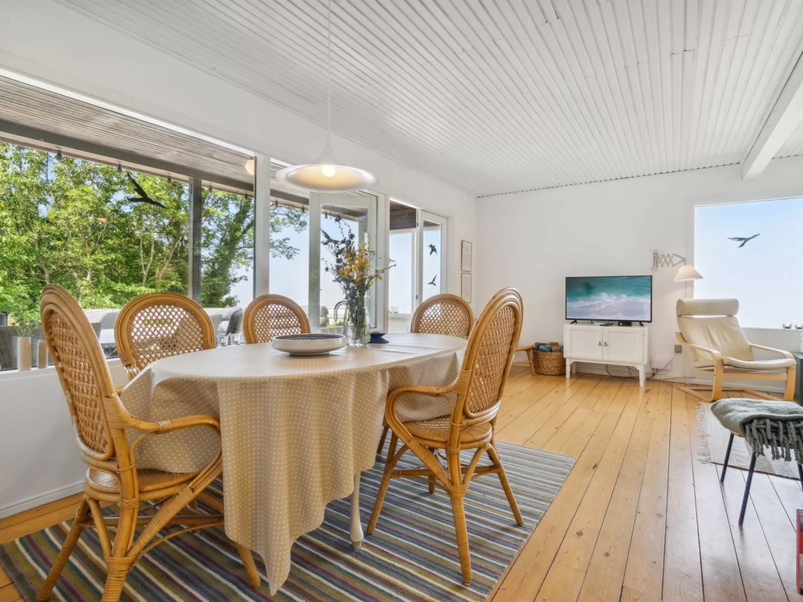 "Yasha" - 200m from the sea-Drinnen