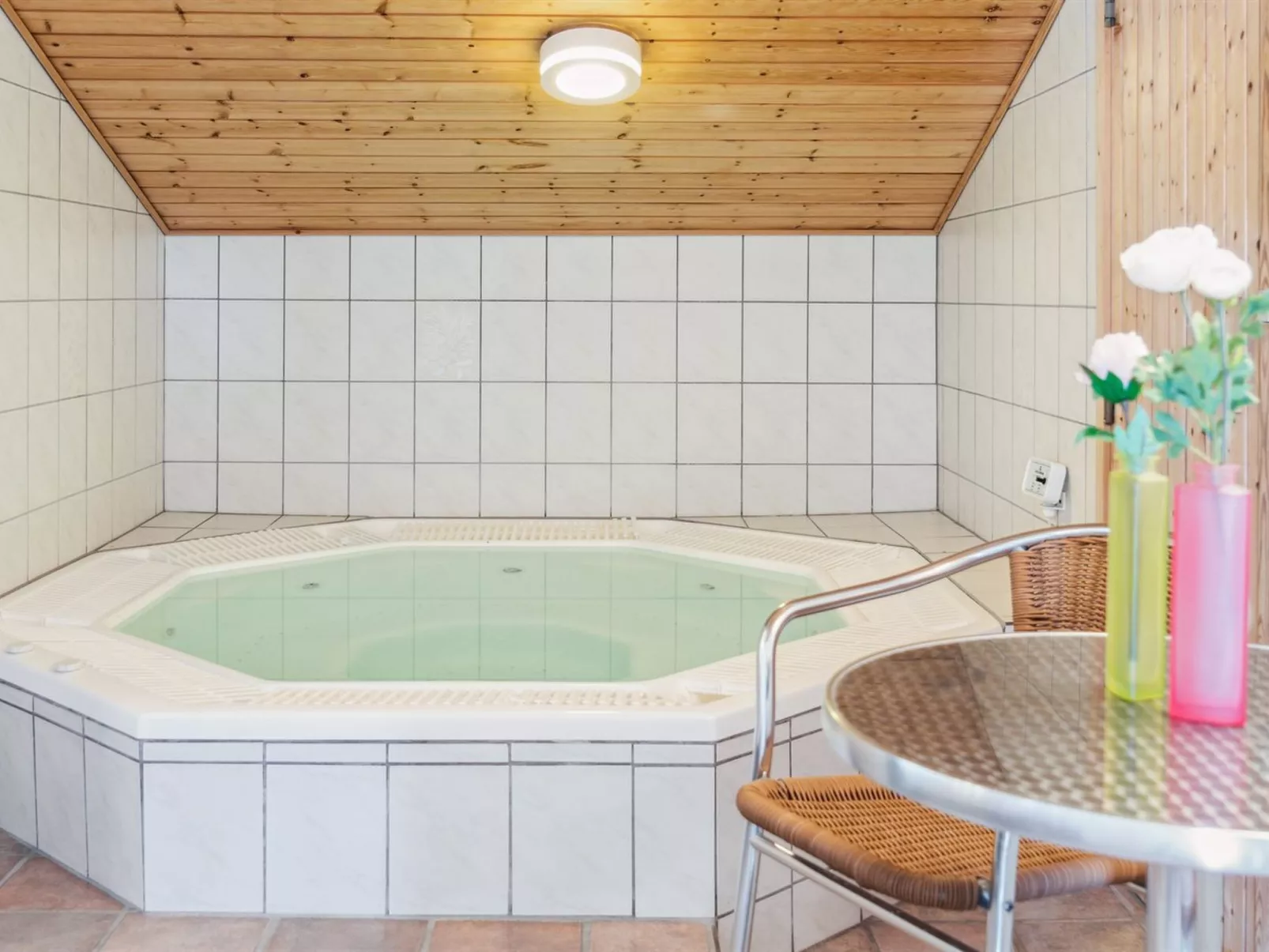 "Garbine" - 400m from the sea-Drinnen