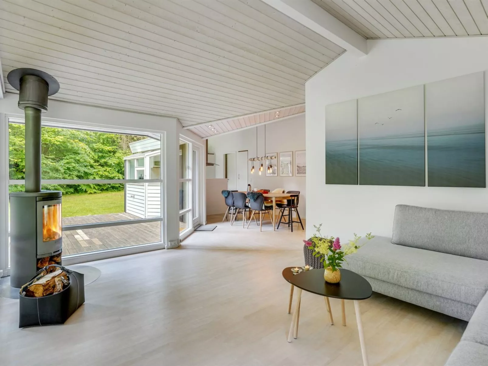 "Thorsmod" - 2.6km from the sea-Drinnen