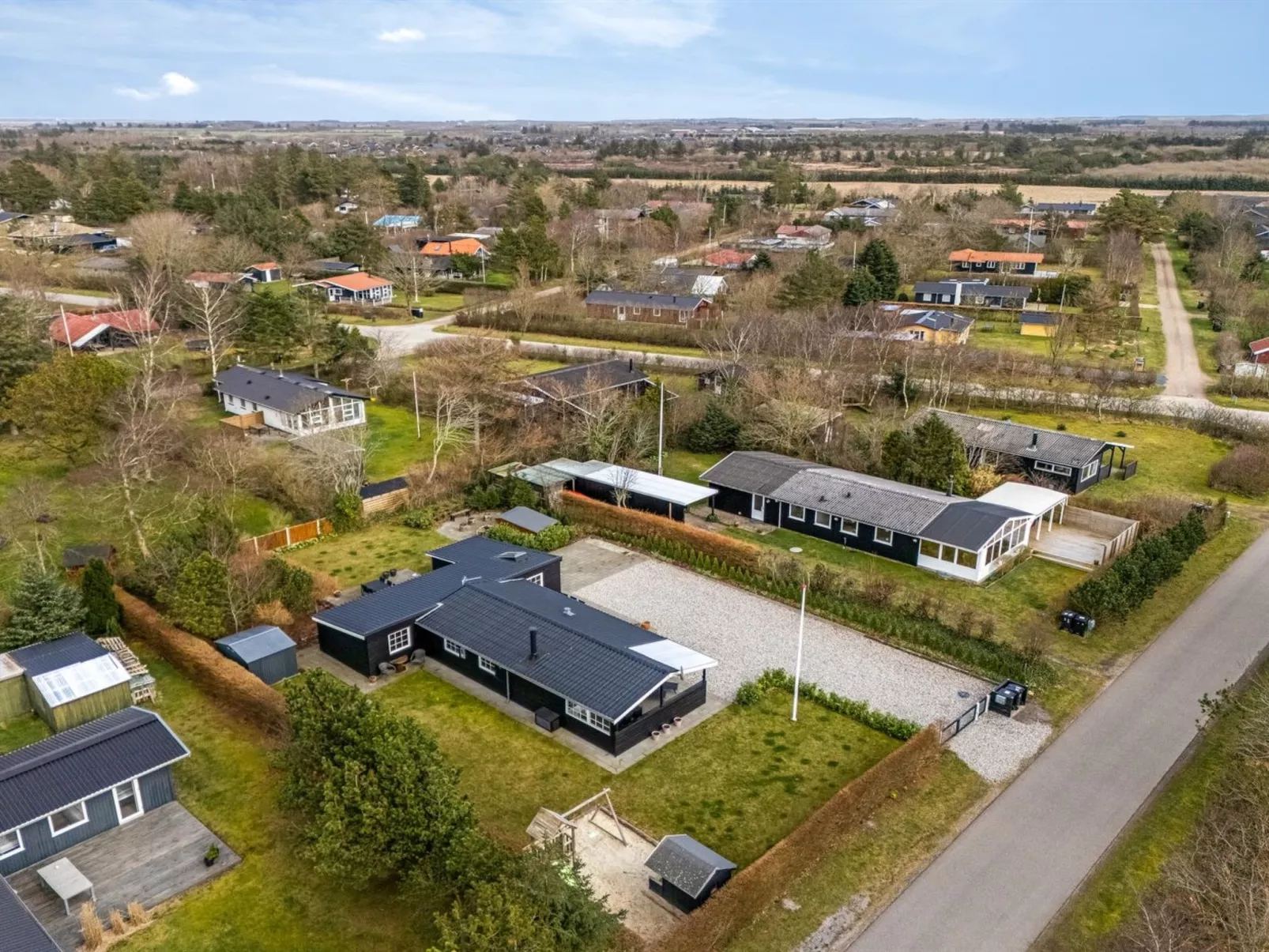 "Ludvika" - 300m to the fjord-Outside