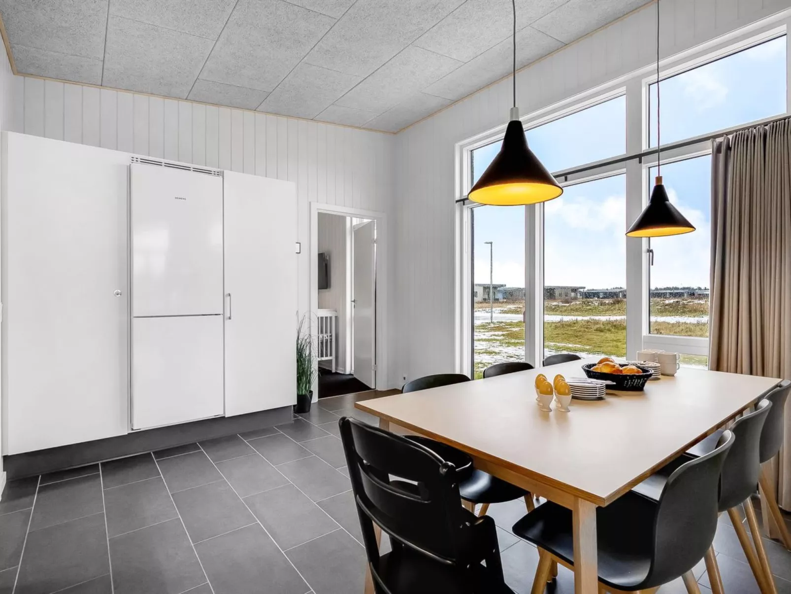 "Winder" - 500m from the sea-Inside