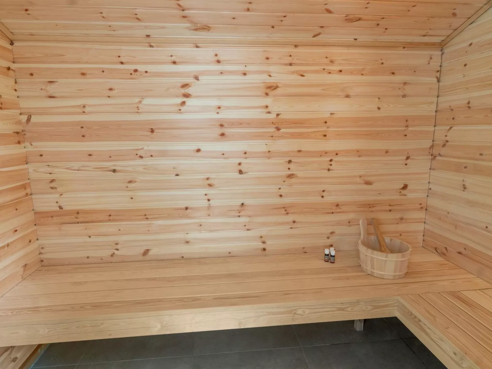 "Ela" - 800m from the sea-Inside