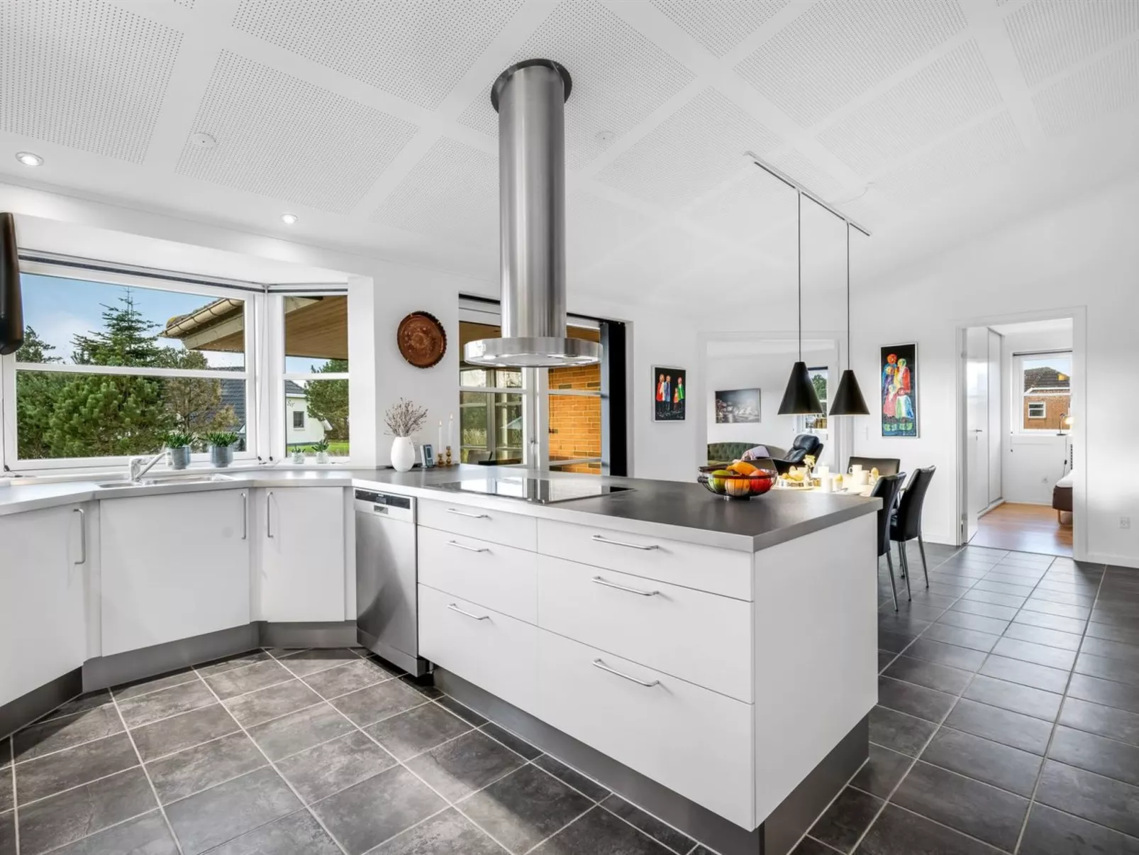 "Elsi" - 1.3km from the sea-Inside