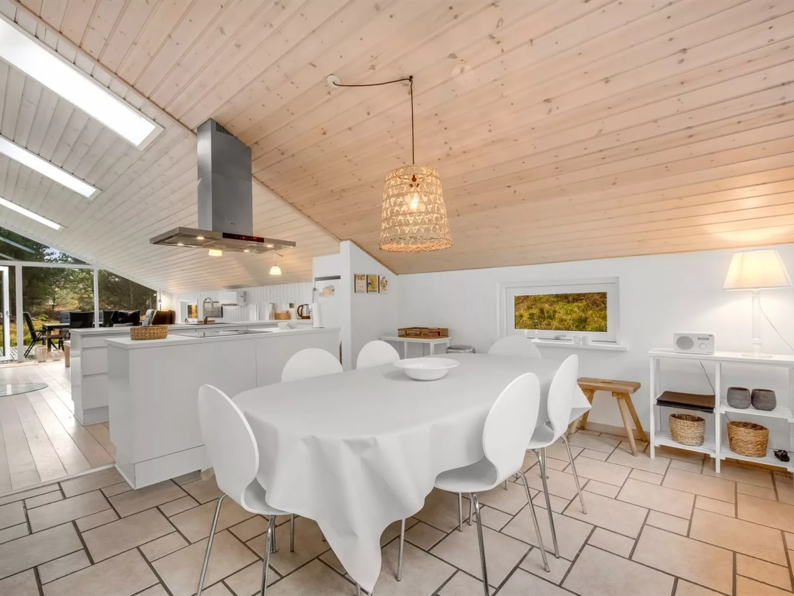 "Emila" - 2.2km from the sea-Drinnen