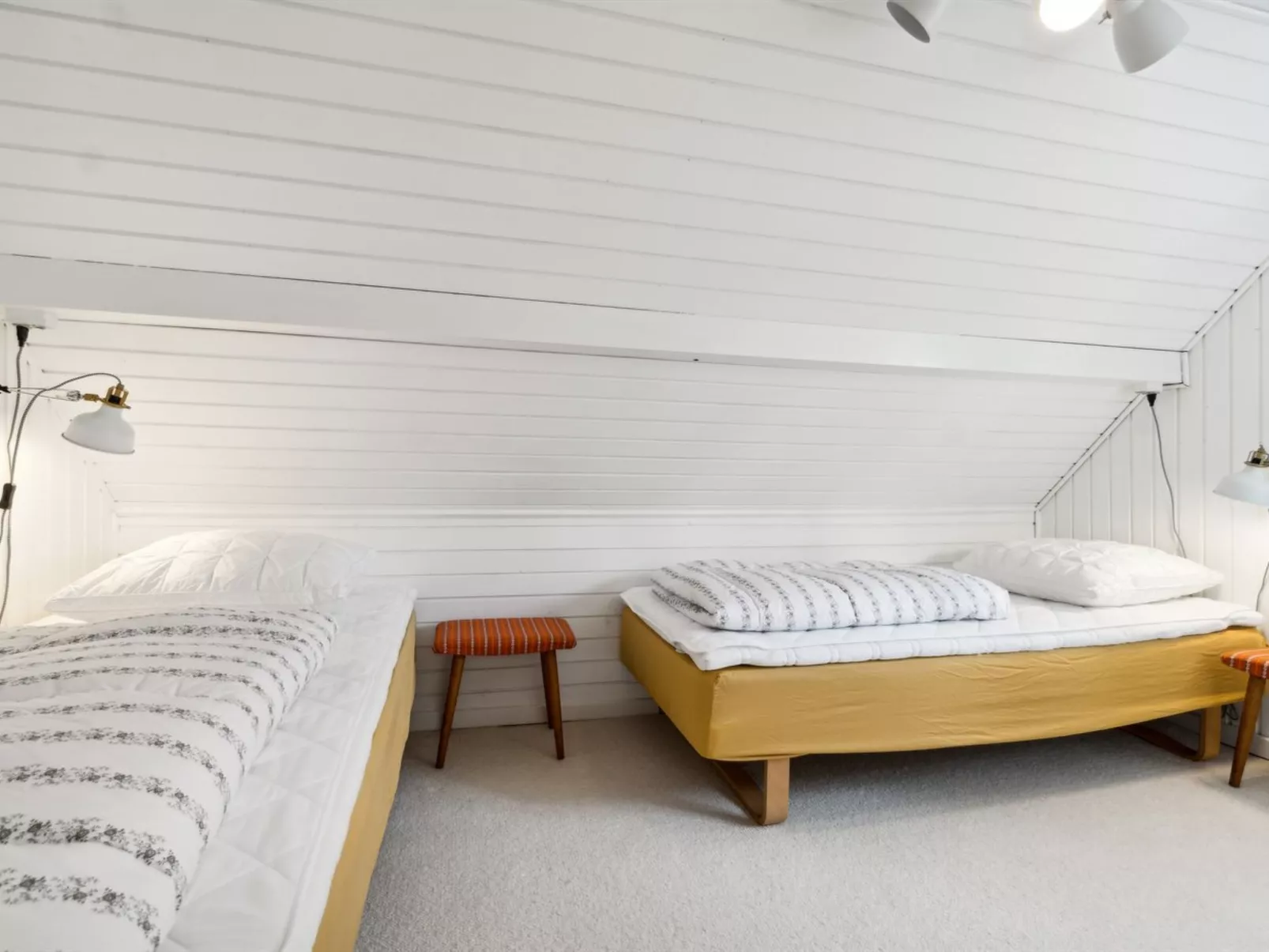 "Birtir" - 750m from the sea-Inside