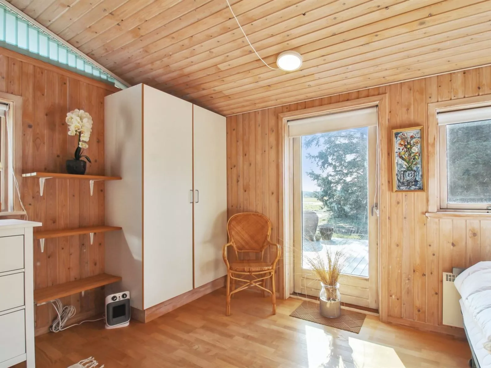 "Tuukka" - 350m from the sea-Drinnen