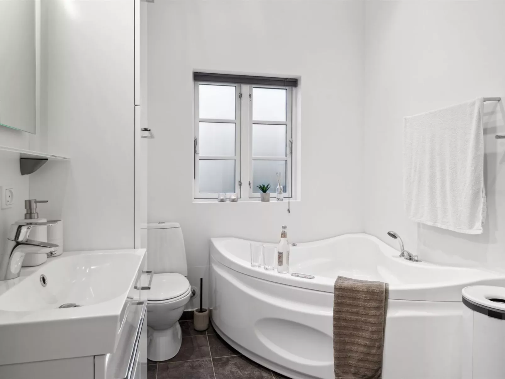 "Svante" - 600m from the sea-Inside