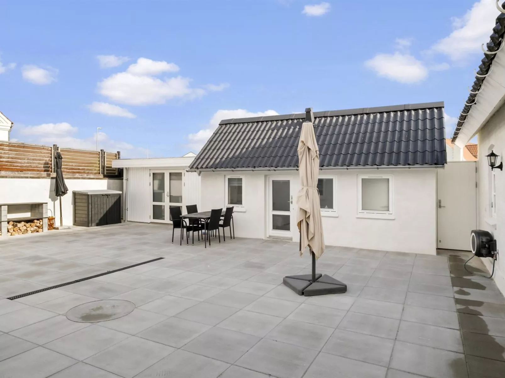 "Edin" - 100m from the sea-Draußen