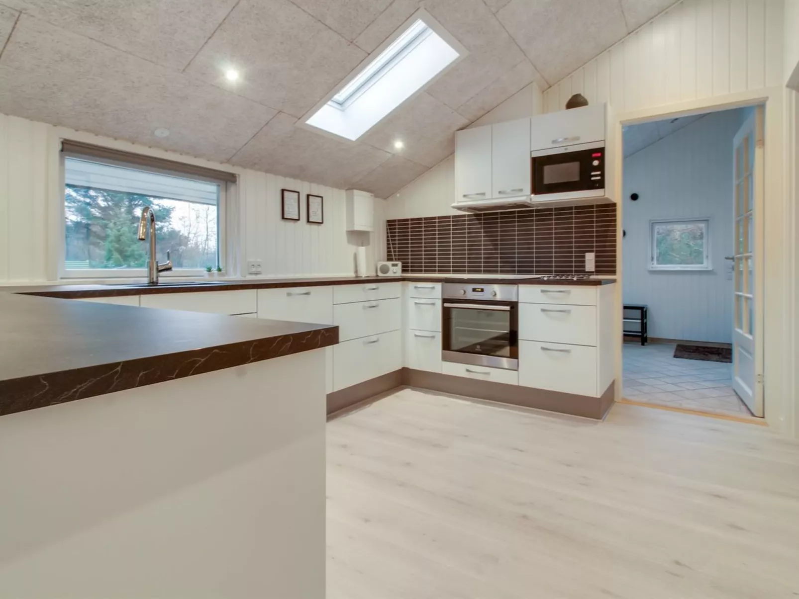 "Ria" - 250m from the sea-Inside