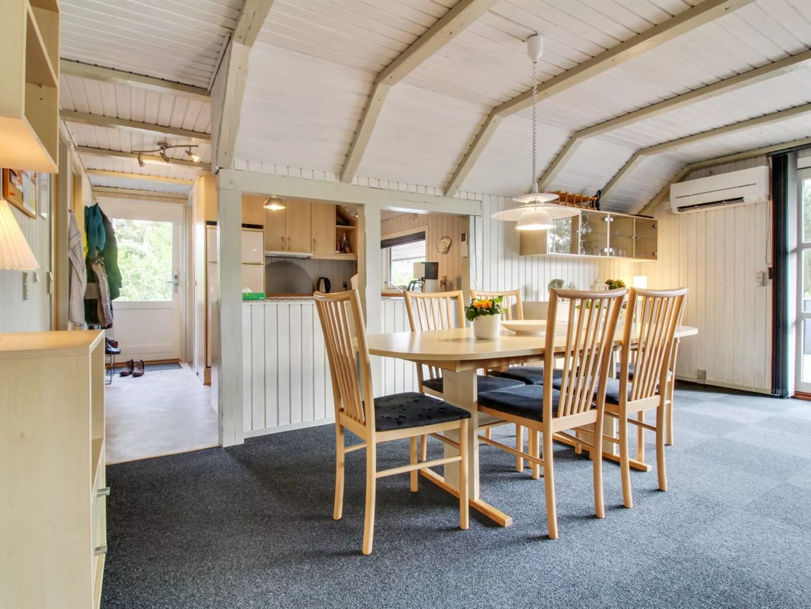 "Emmi" - 2.5km from the sea-Inside