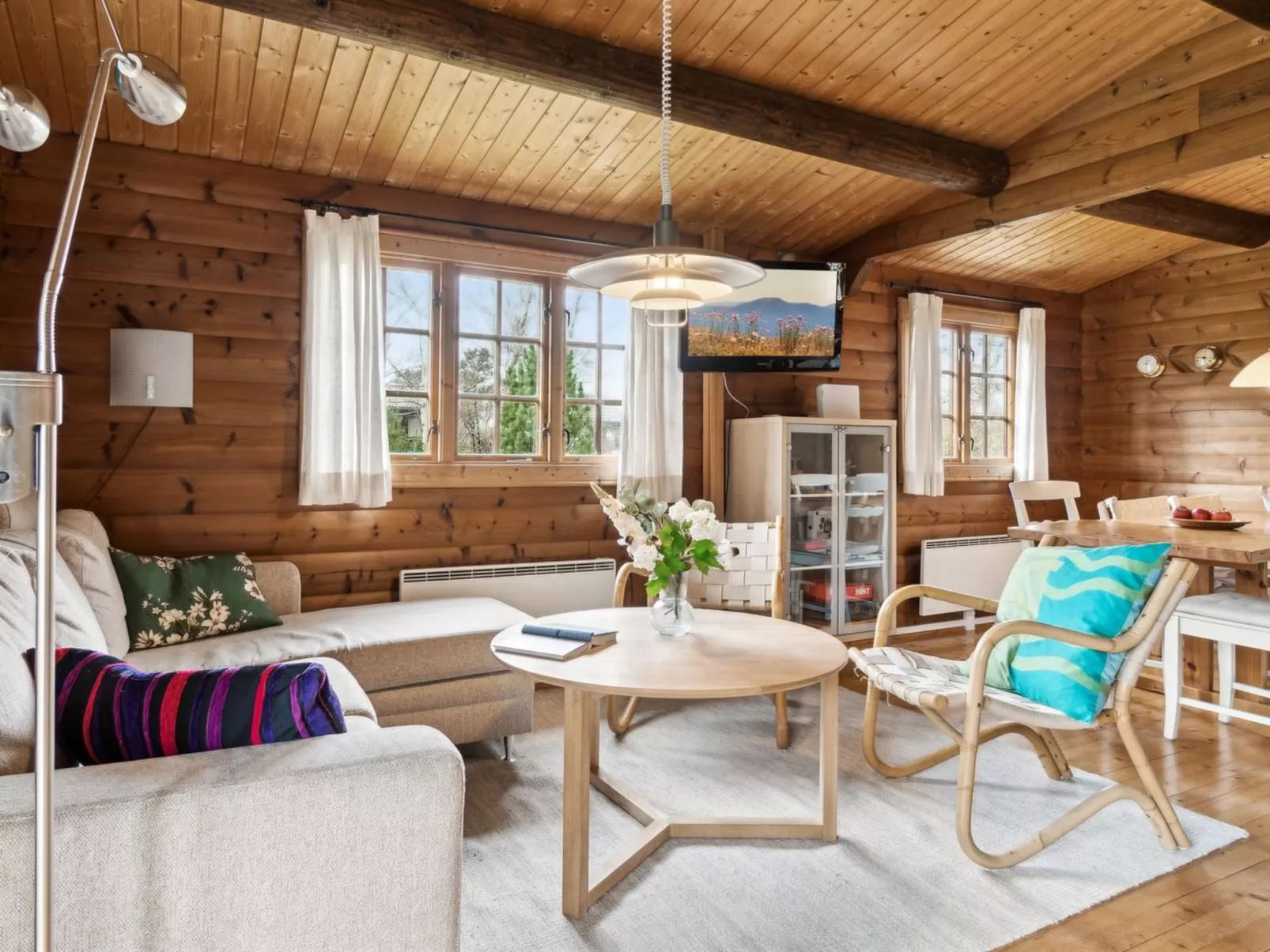 "Ama" - 200m to the fjord-Dedans