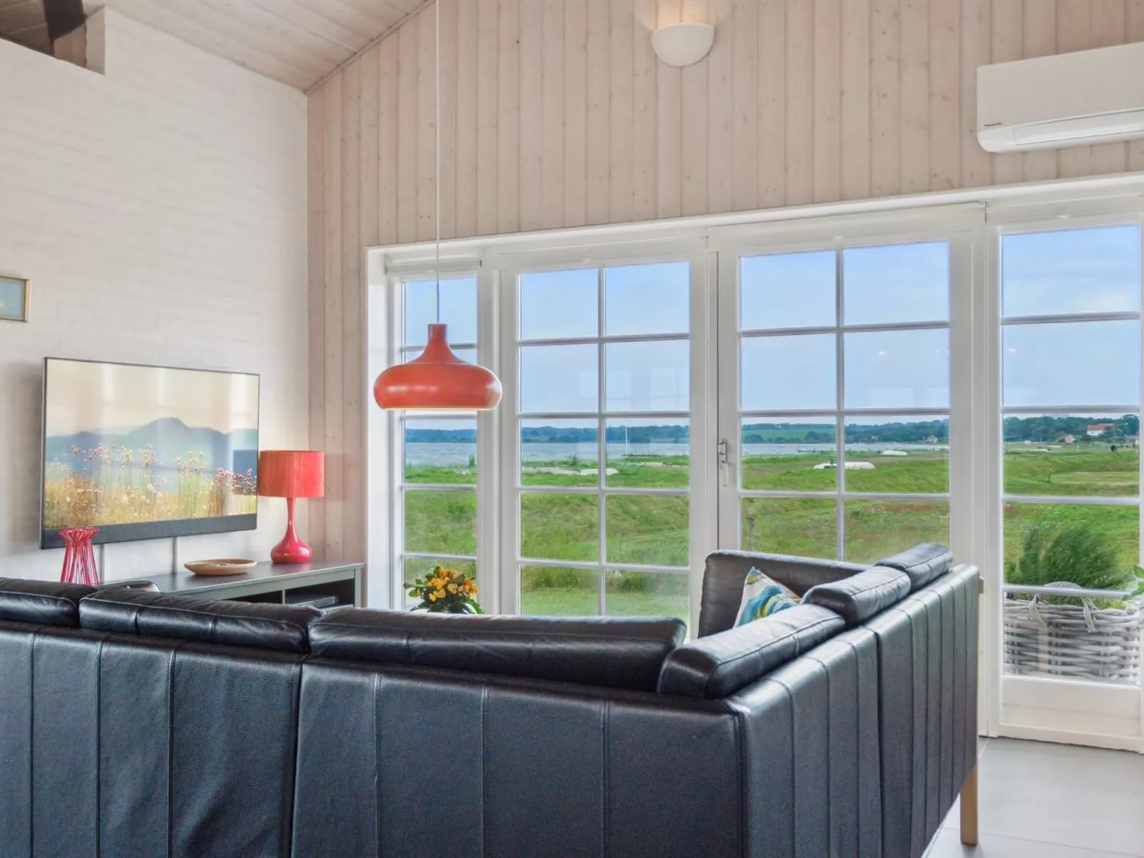 "Dory" - 30m from the sea-Inside