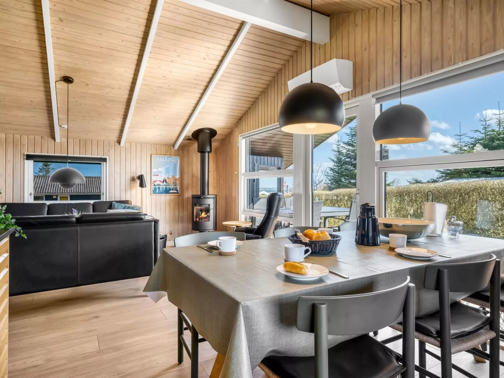 "Ofrath" - 350m to the fjord-Drinnen