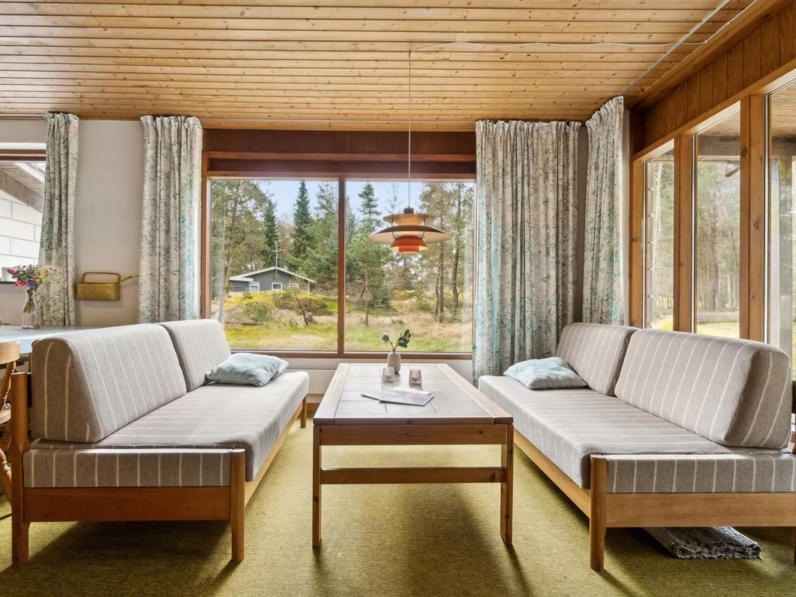 "Awa" - 800m from the sea-Inside