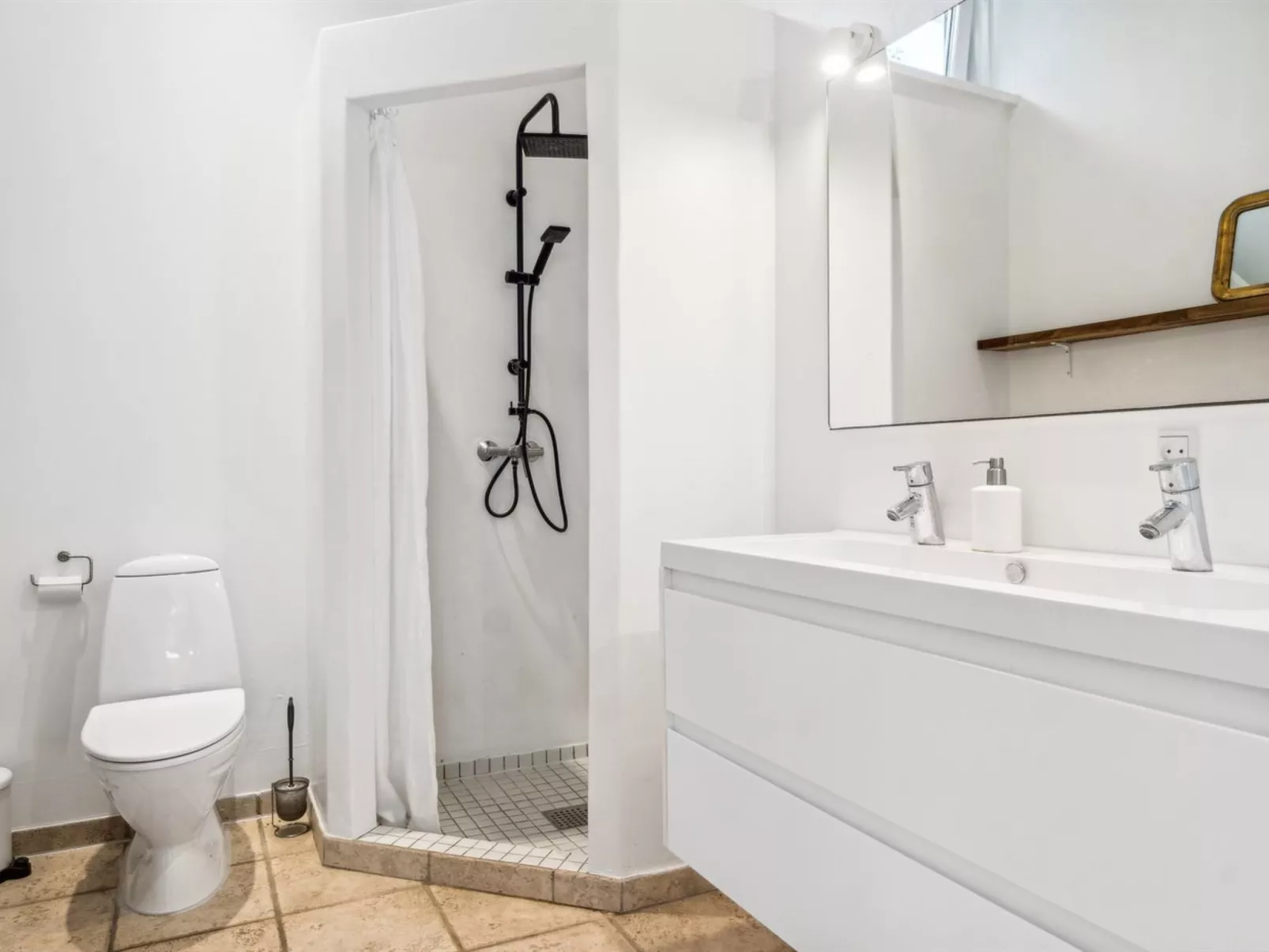 "Mikkeline" - 575m to the fjord-Dedans