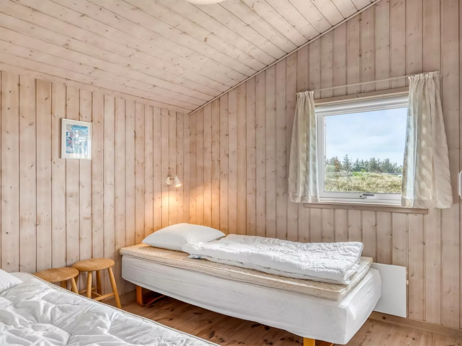 "Hughe" - 200m from the sea-Inside