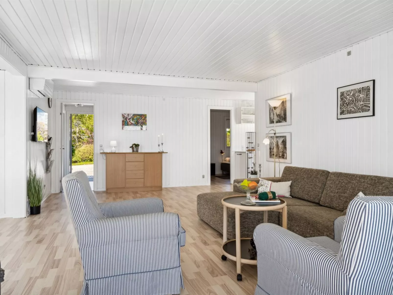 "Manfred" - 250m from the sea-Dedans