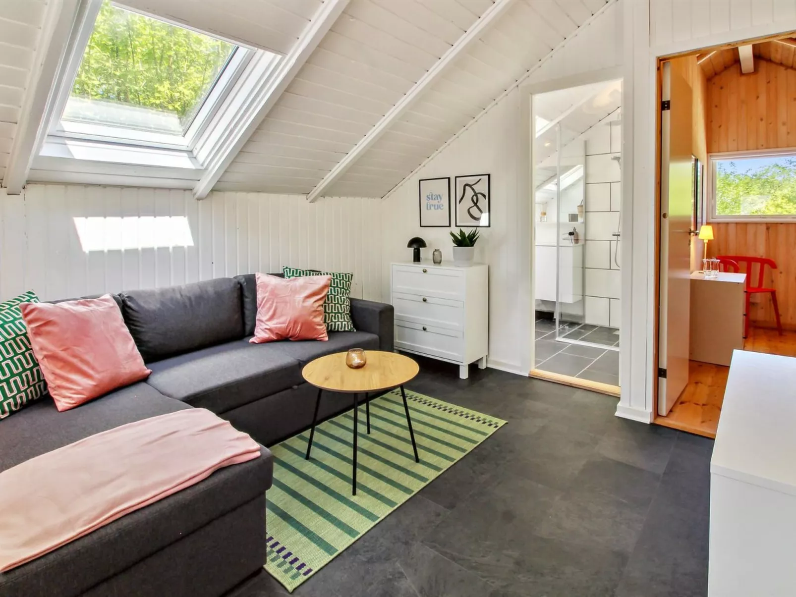 "Jaakob" - 30km from the sea-Inside