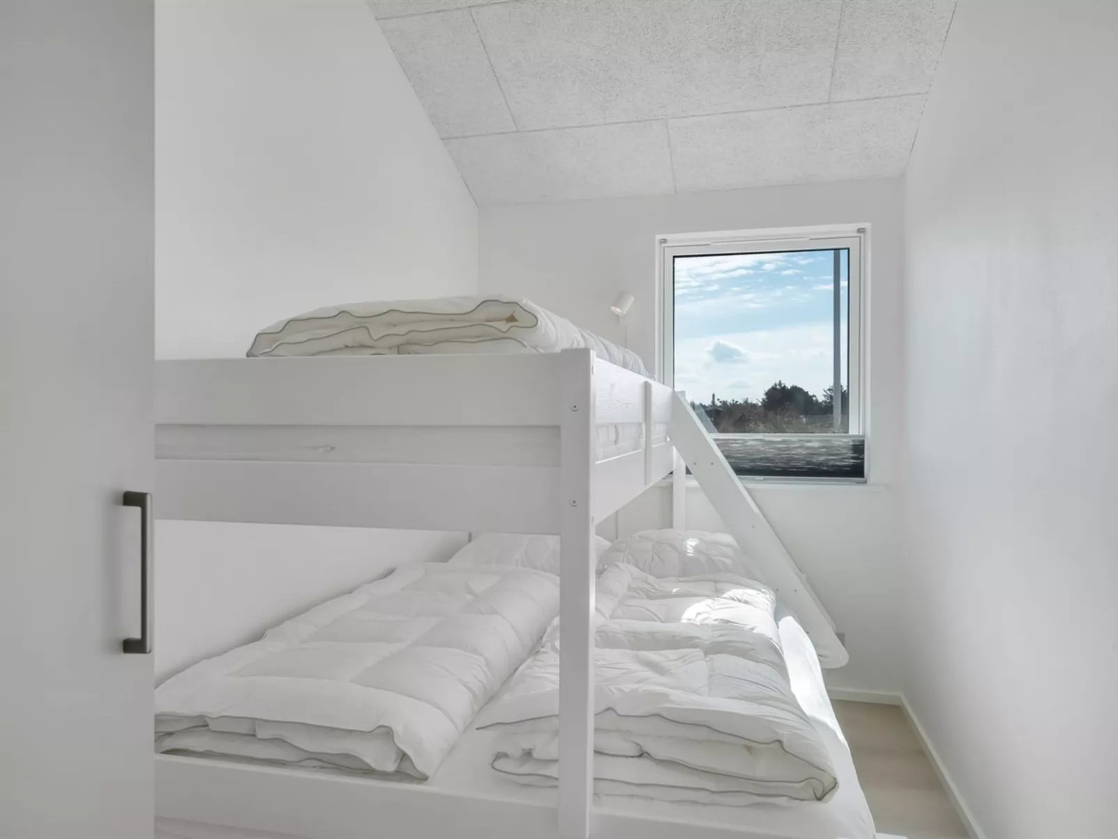 "Helga" - 650m from the sea-Drinnen