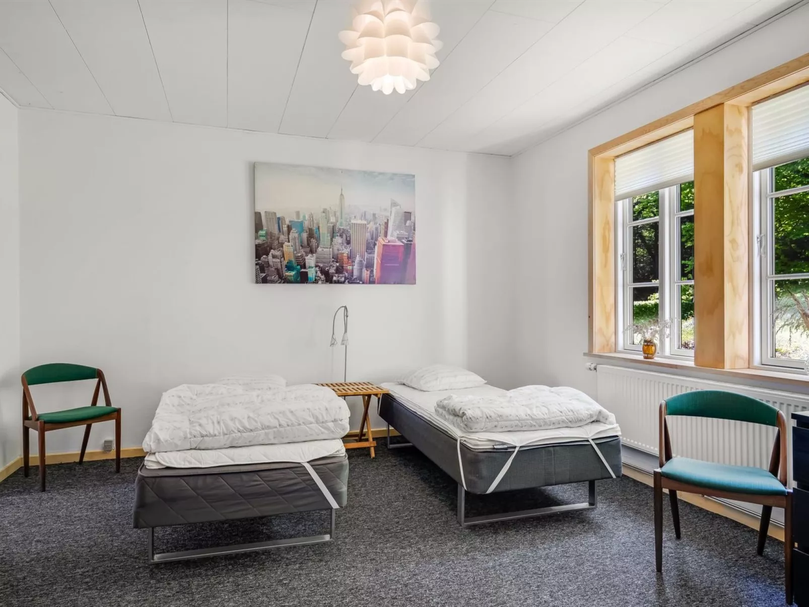 "Ejnarine" - 600m to the fjord-Drinnen