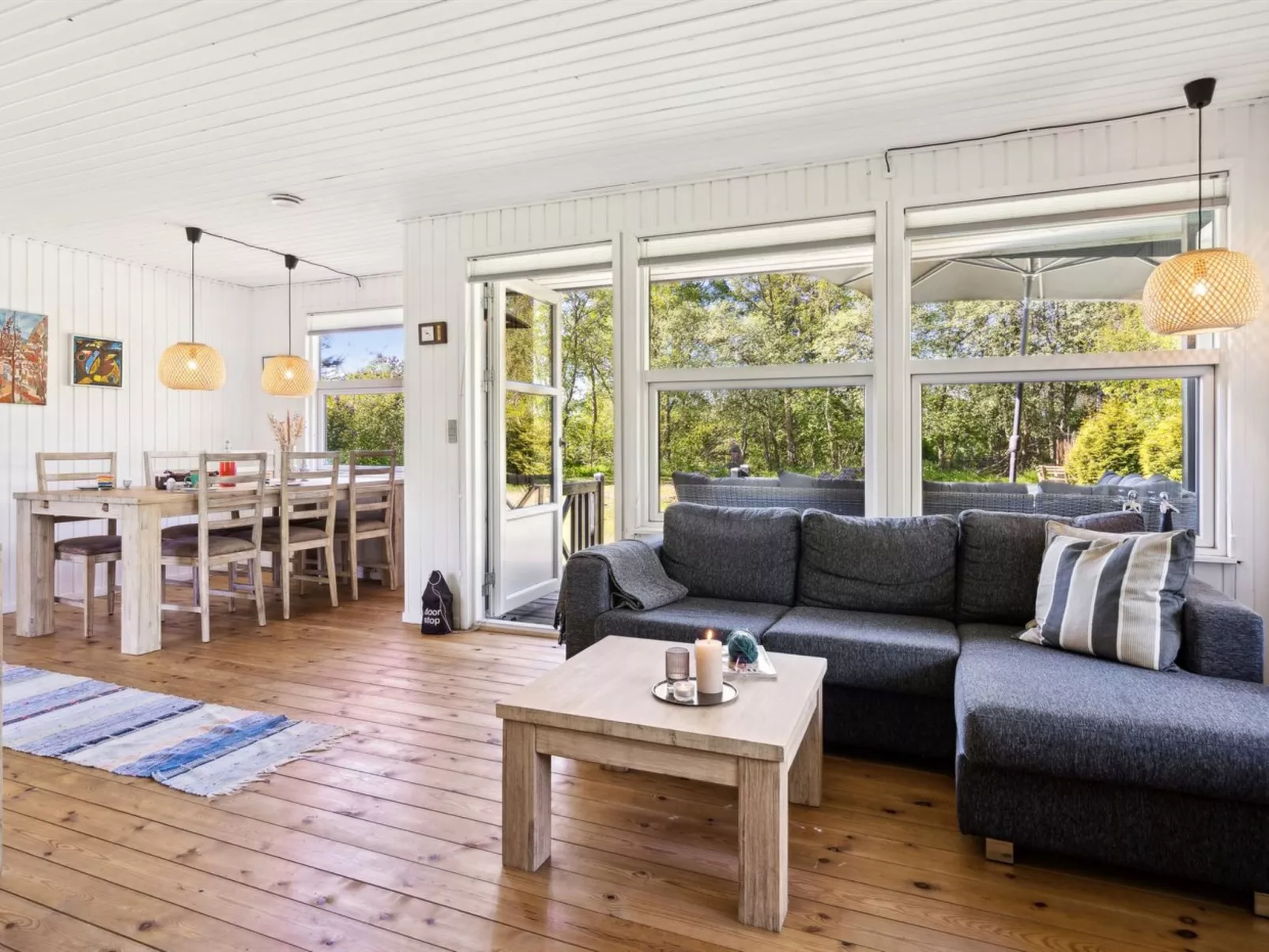 "Aldina" - 400m to the fjord-Dedans