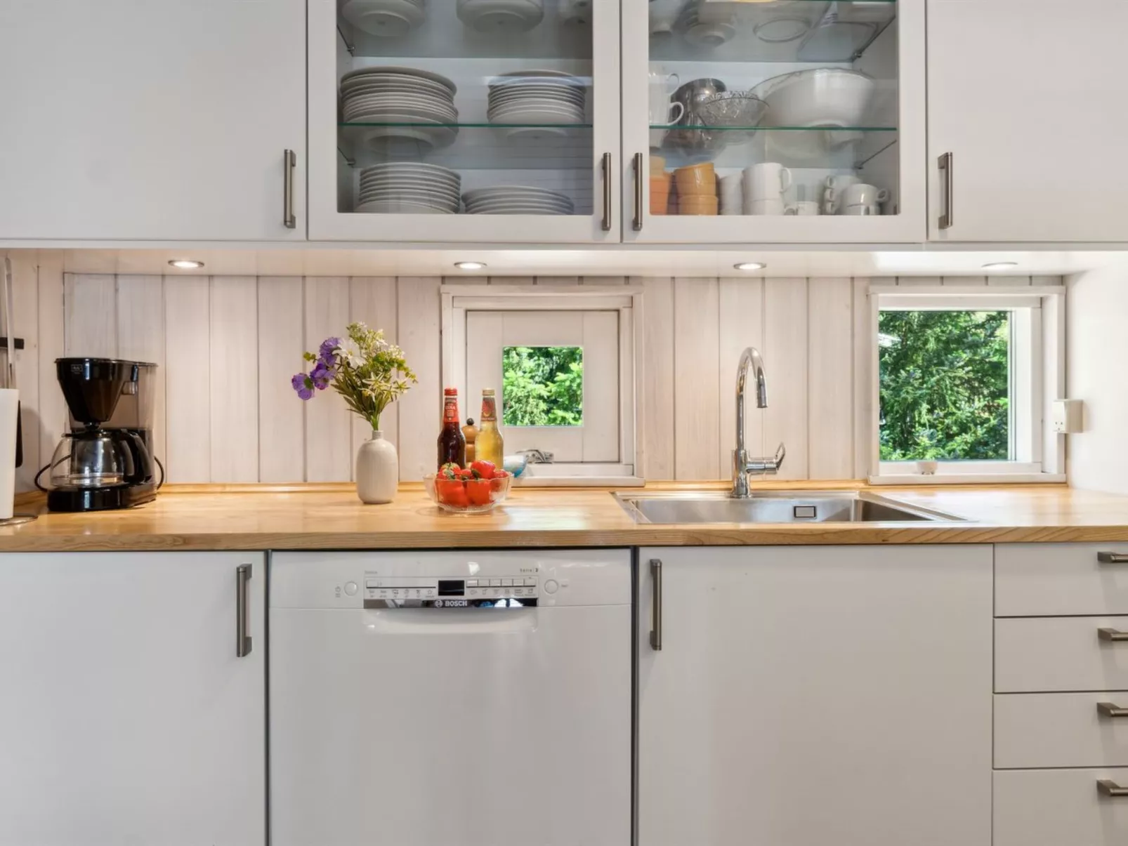 "Bothilda" - 950m from the sea-Dedans