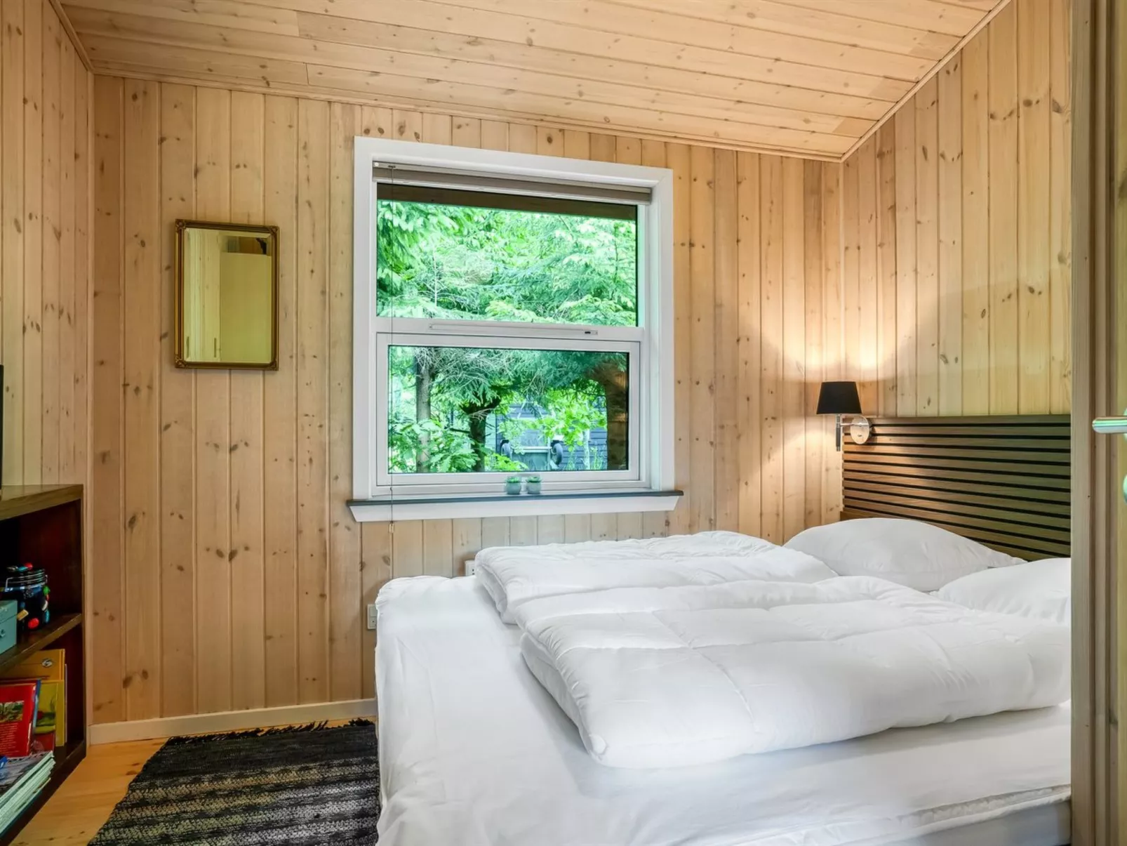 "Mauri" -  from the sea-Dedans