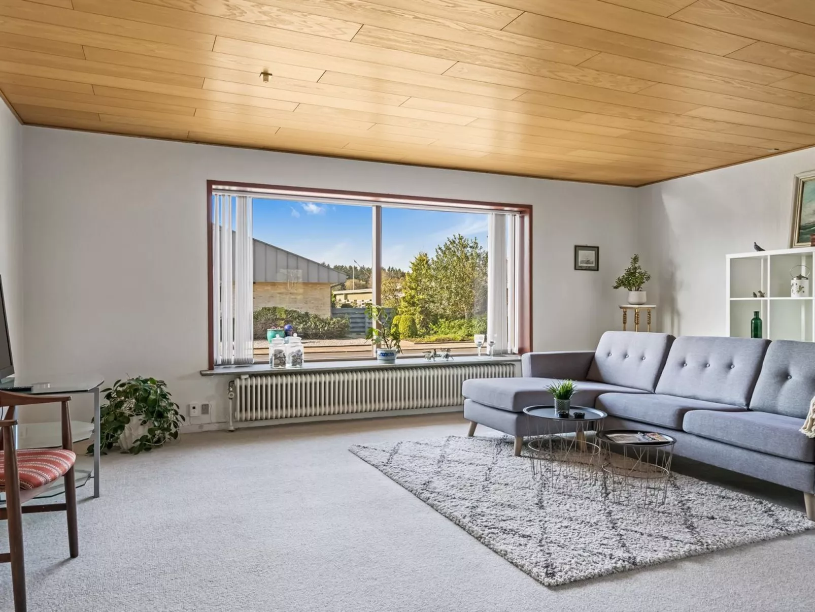 "Satu" - 2km from the sea-Inside