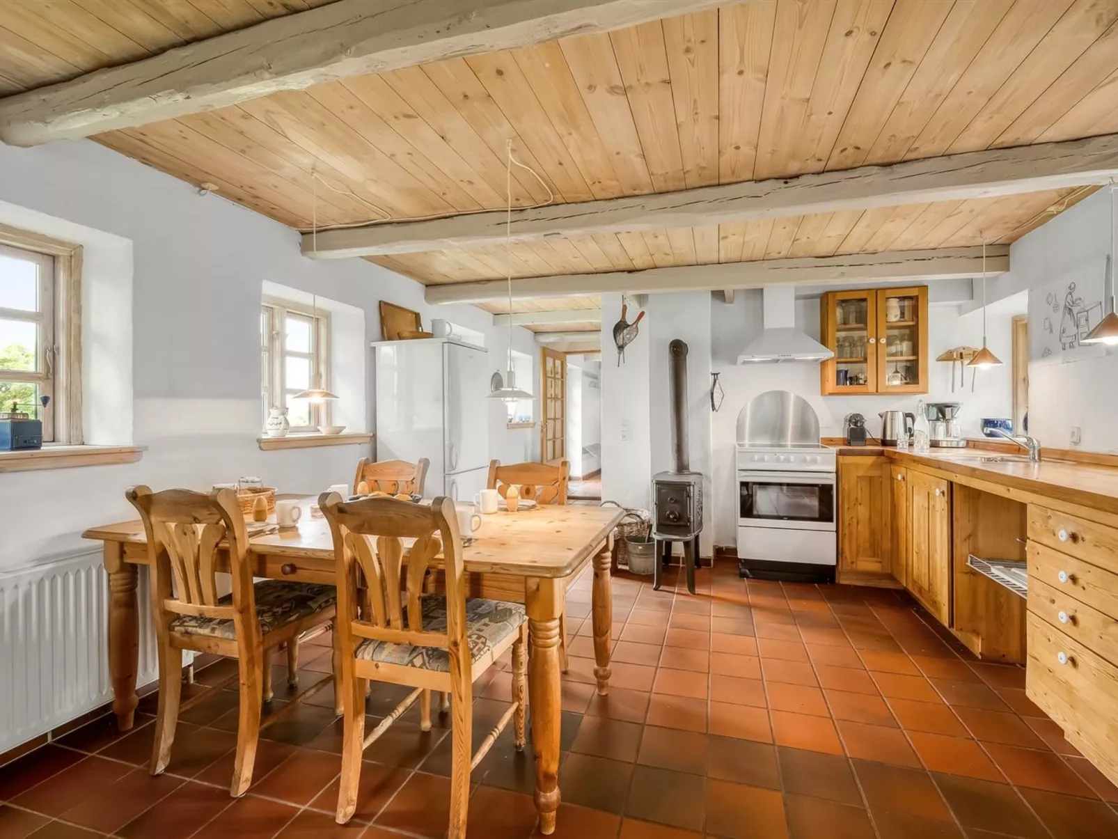 "Claus" - 1.5km to the fjord-Inside