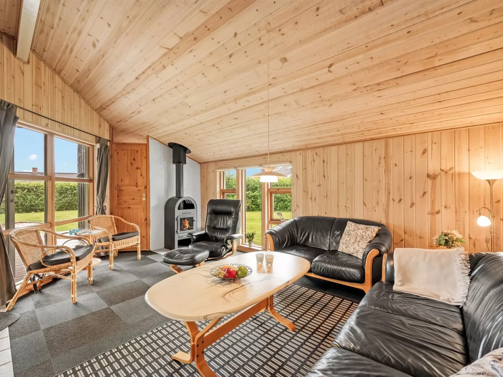 "Åsa" - 500m to the fjord-Inside