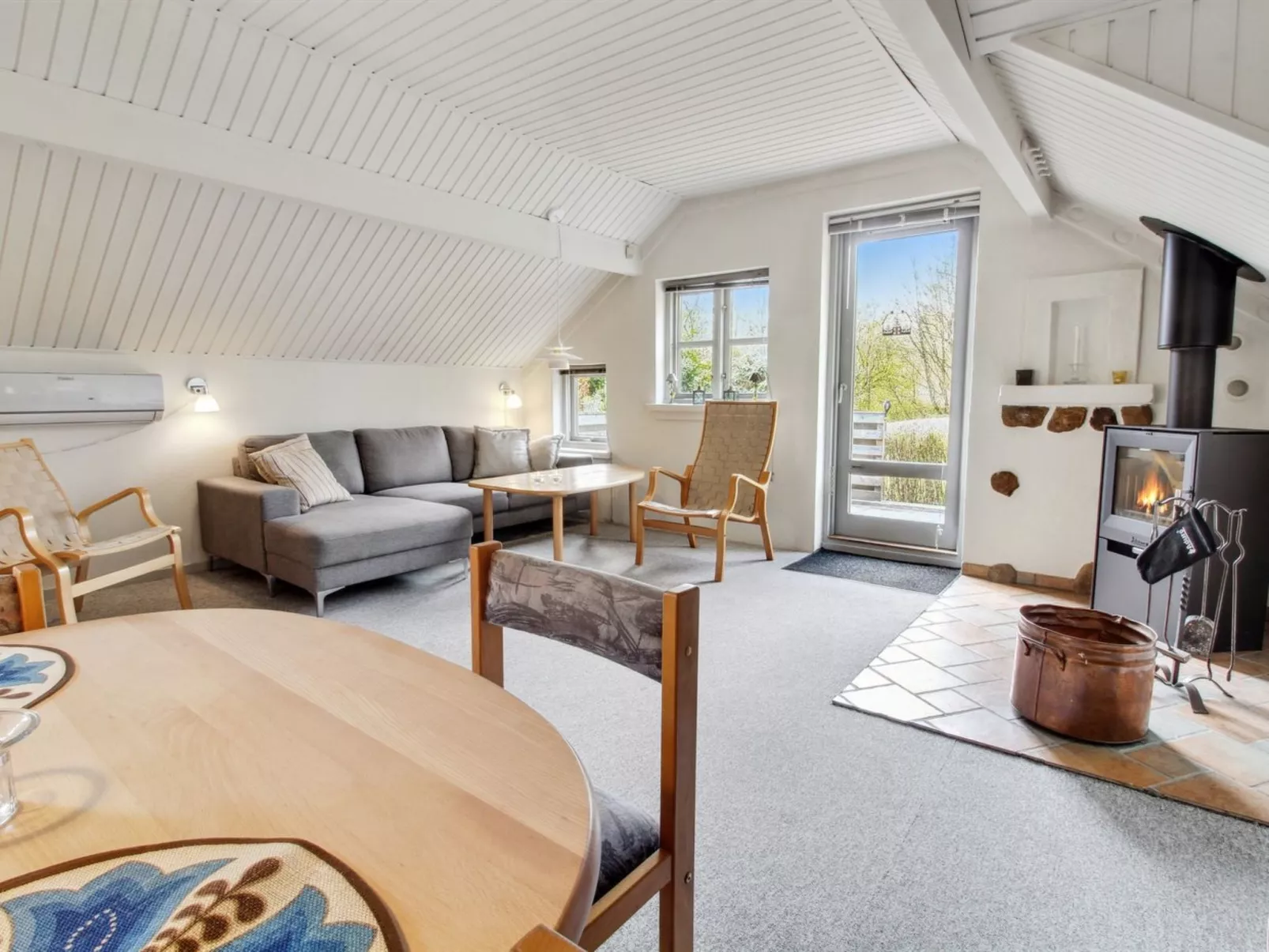 "Ofrath" - 30km from the sea-Inside