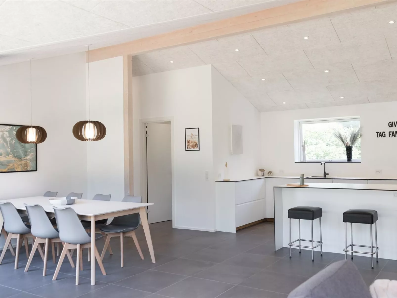 "Nico" - 600m from the sea-Inside