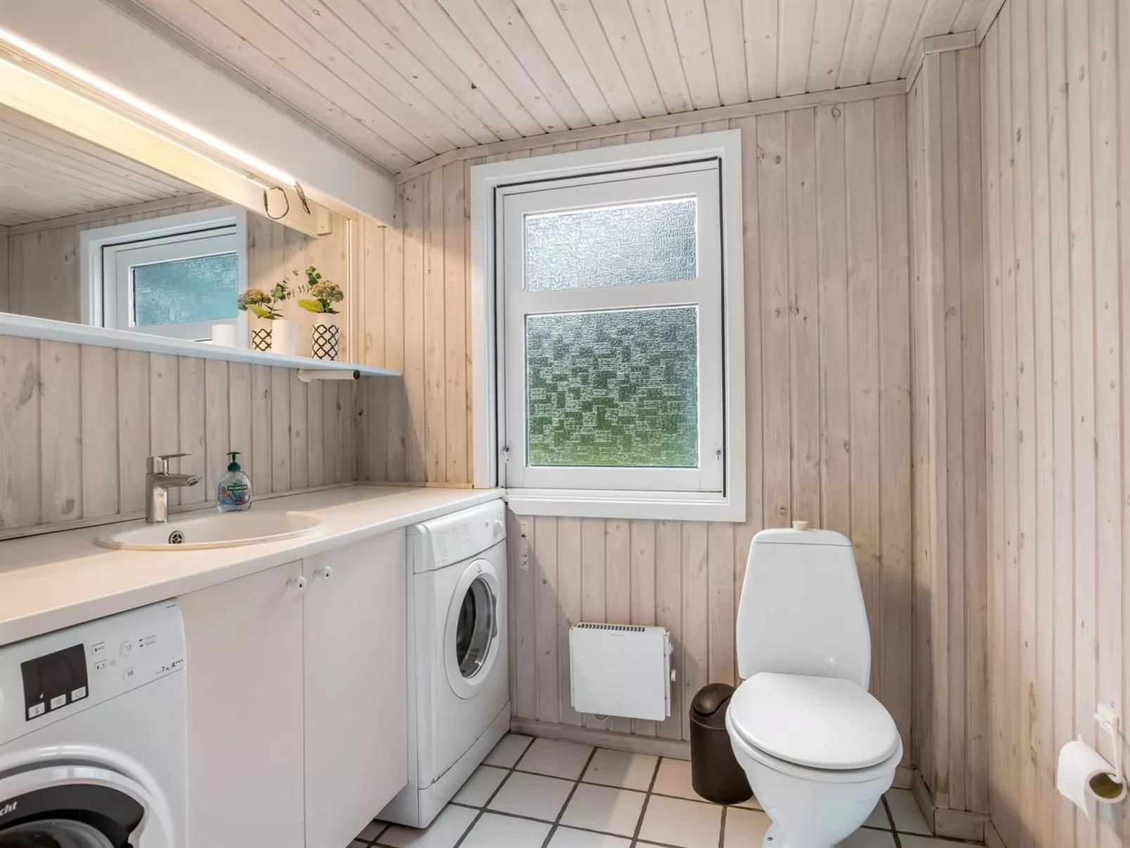 "Tabithe" - 500m from the sea-Drinnen