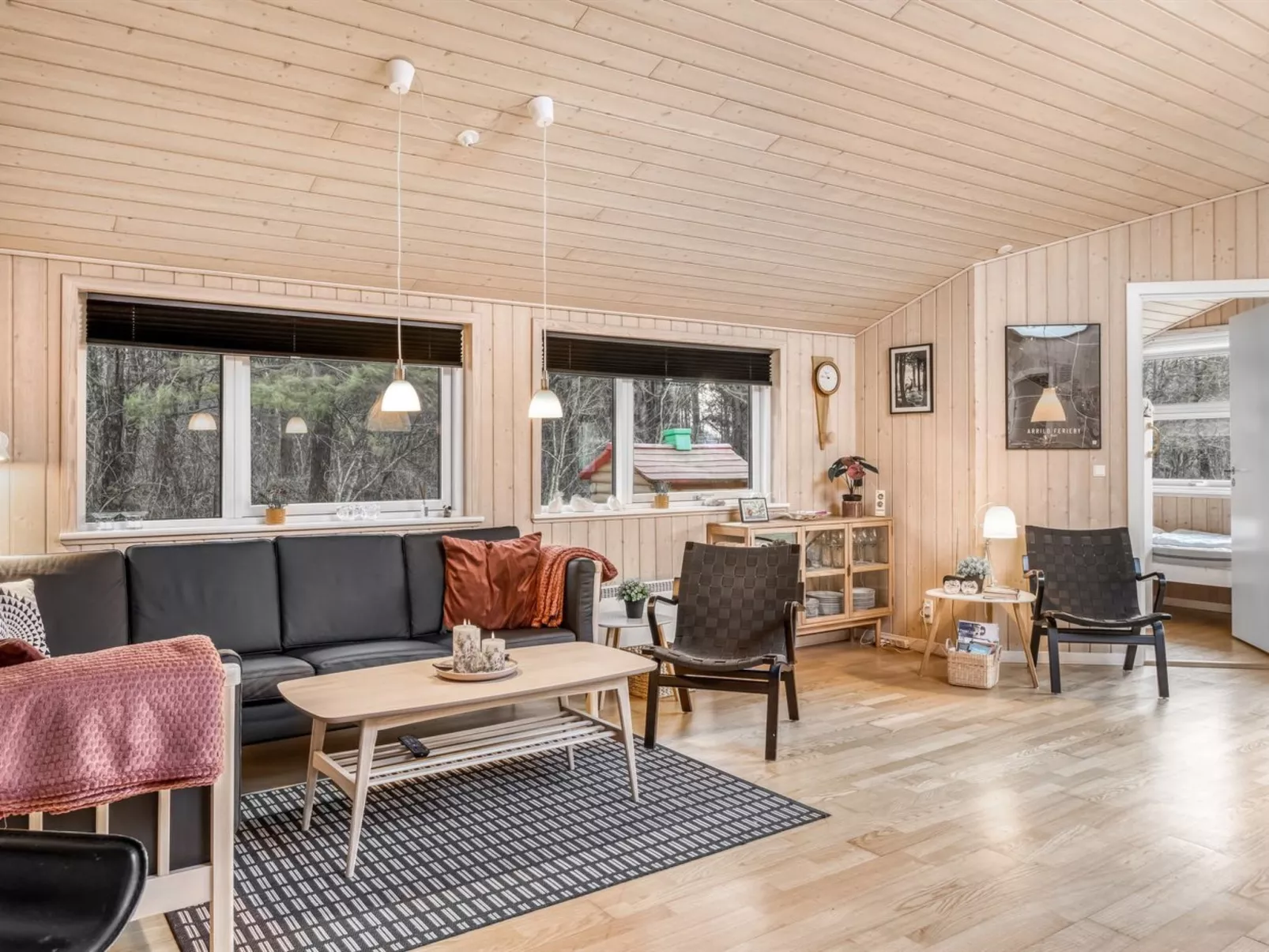 "Næwe" - 30km from the sea-Inside