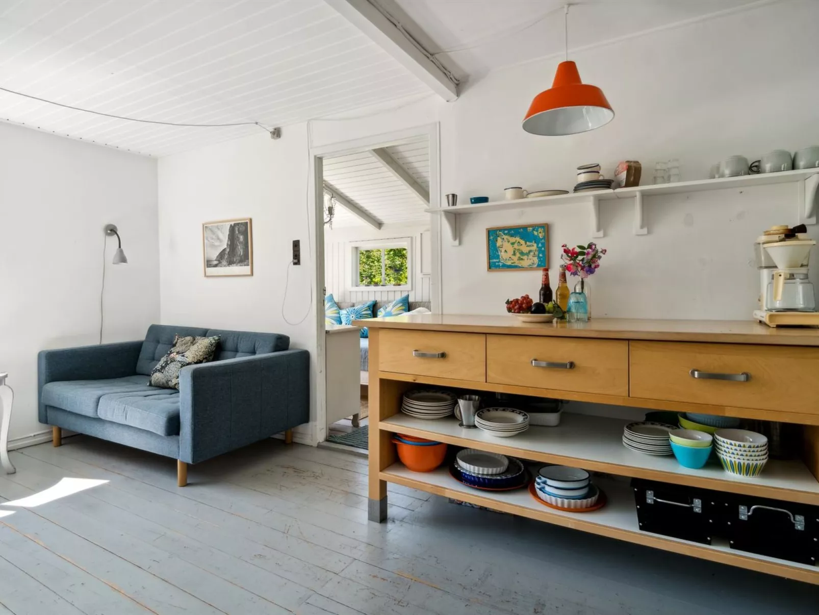 "Krister" - 900m from the sea-Dedans