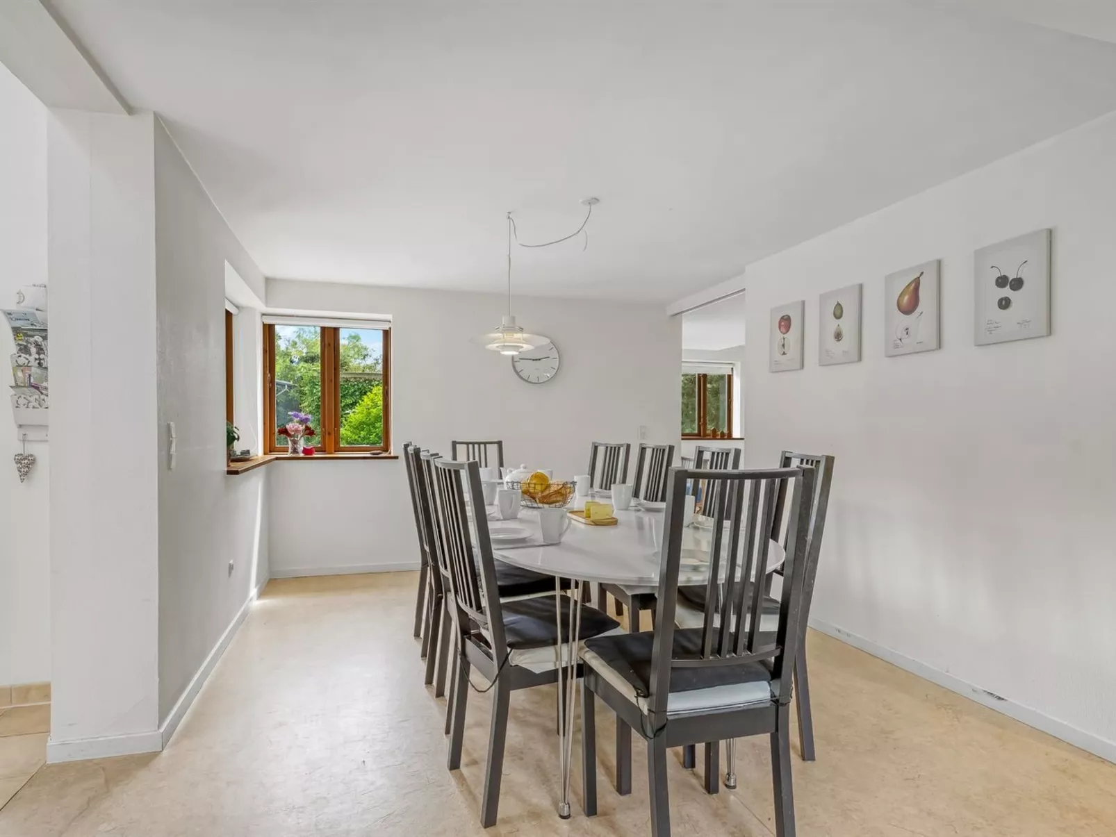 "Henkil" - 175m from the sea-Dedans