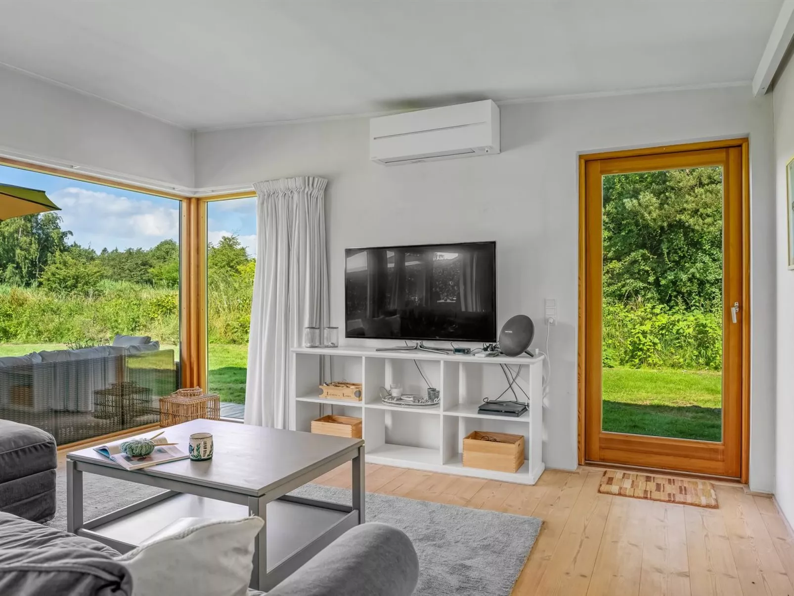 "Nielsigne" - 1.3km from the sea-Drinnen