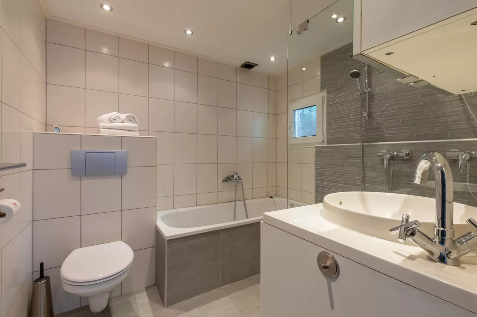 Strandhuis Schoneveld-Non tagué