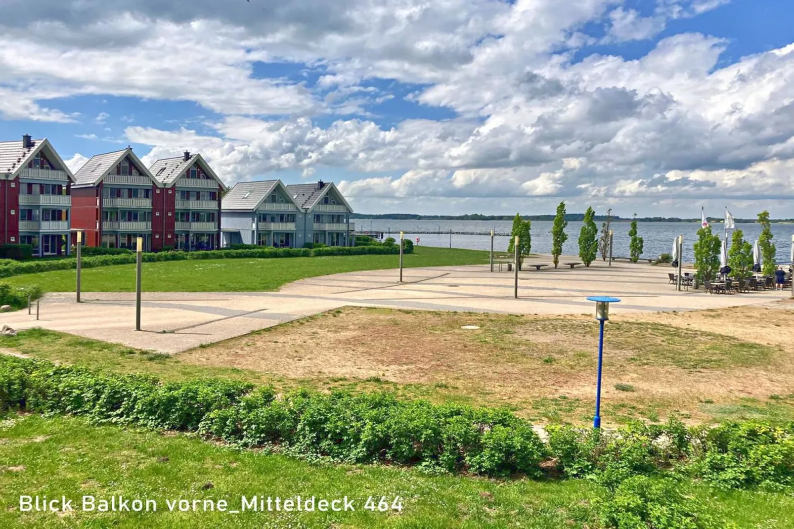 Mitteldeck 464-Aussicht Sommer