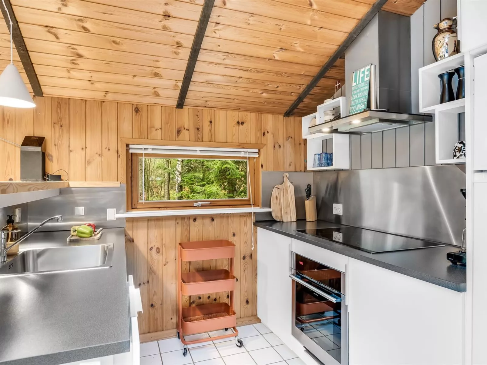 "Marthine" - 650m to the fjord-Dedans