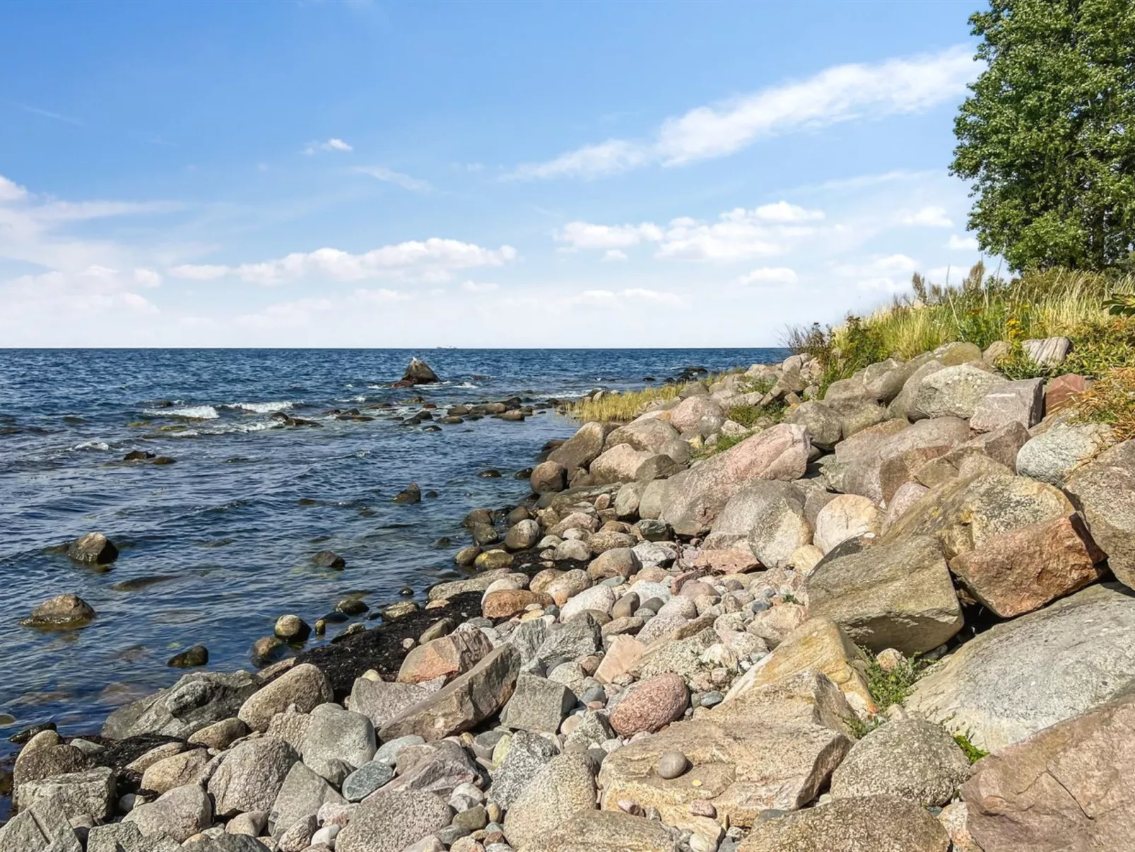 "Malila" - 15m from the sea-Outside