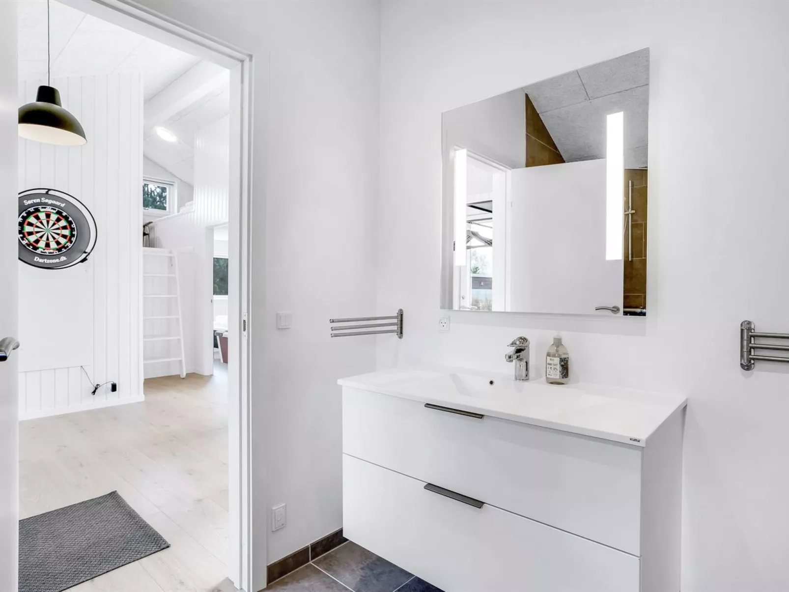 "Jale" - 900m from the sea-Drinnen