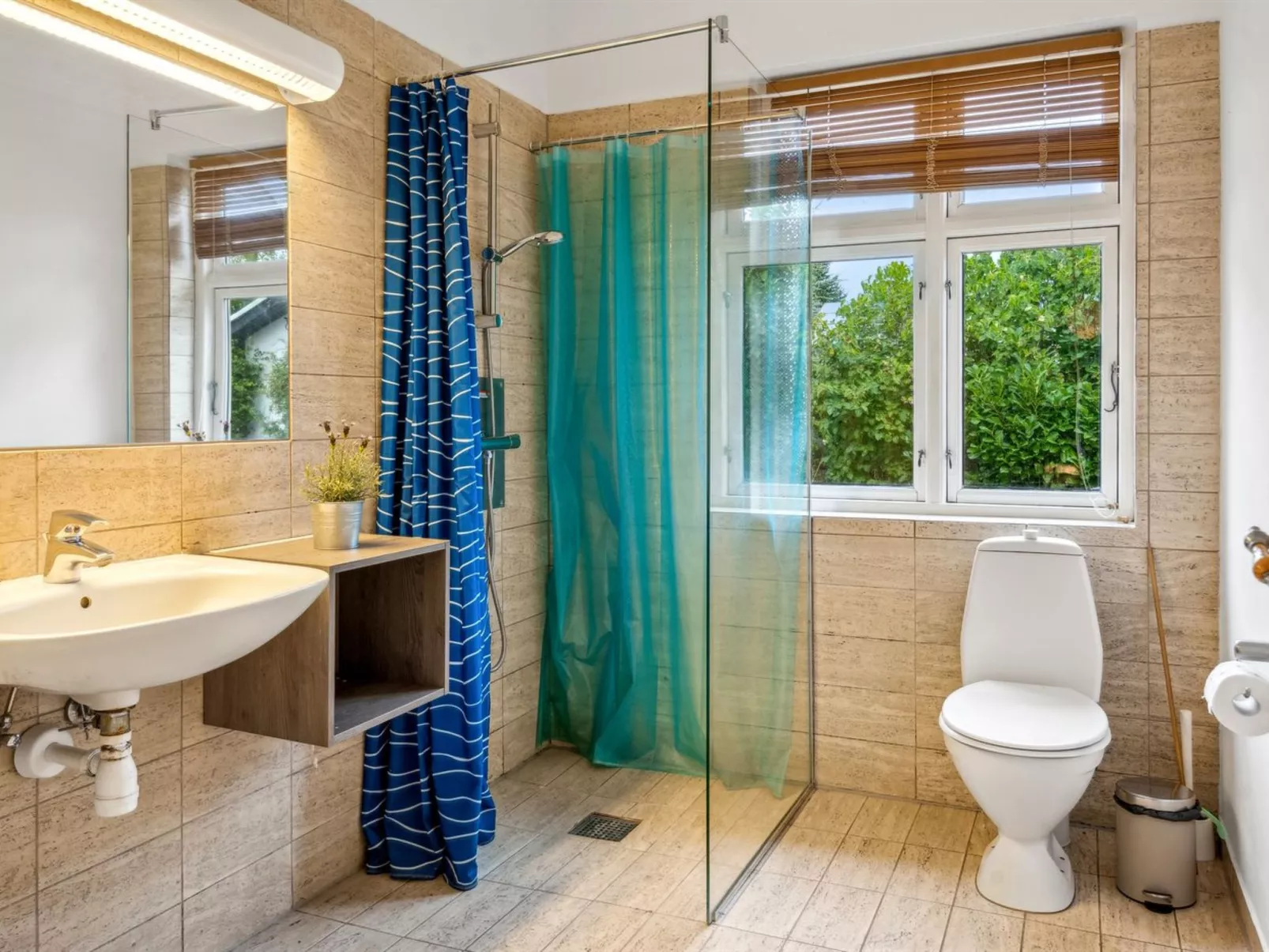 "Saja" - 550m from the sea-Inside