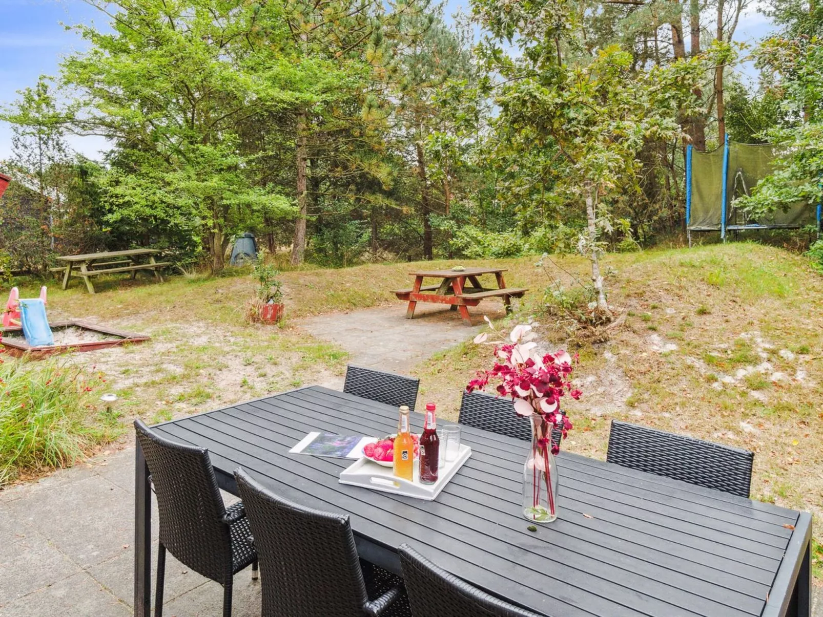 "Zoya" - 300m from the sea-Outside