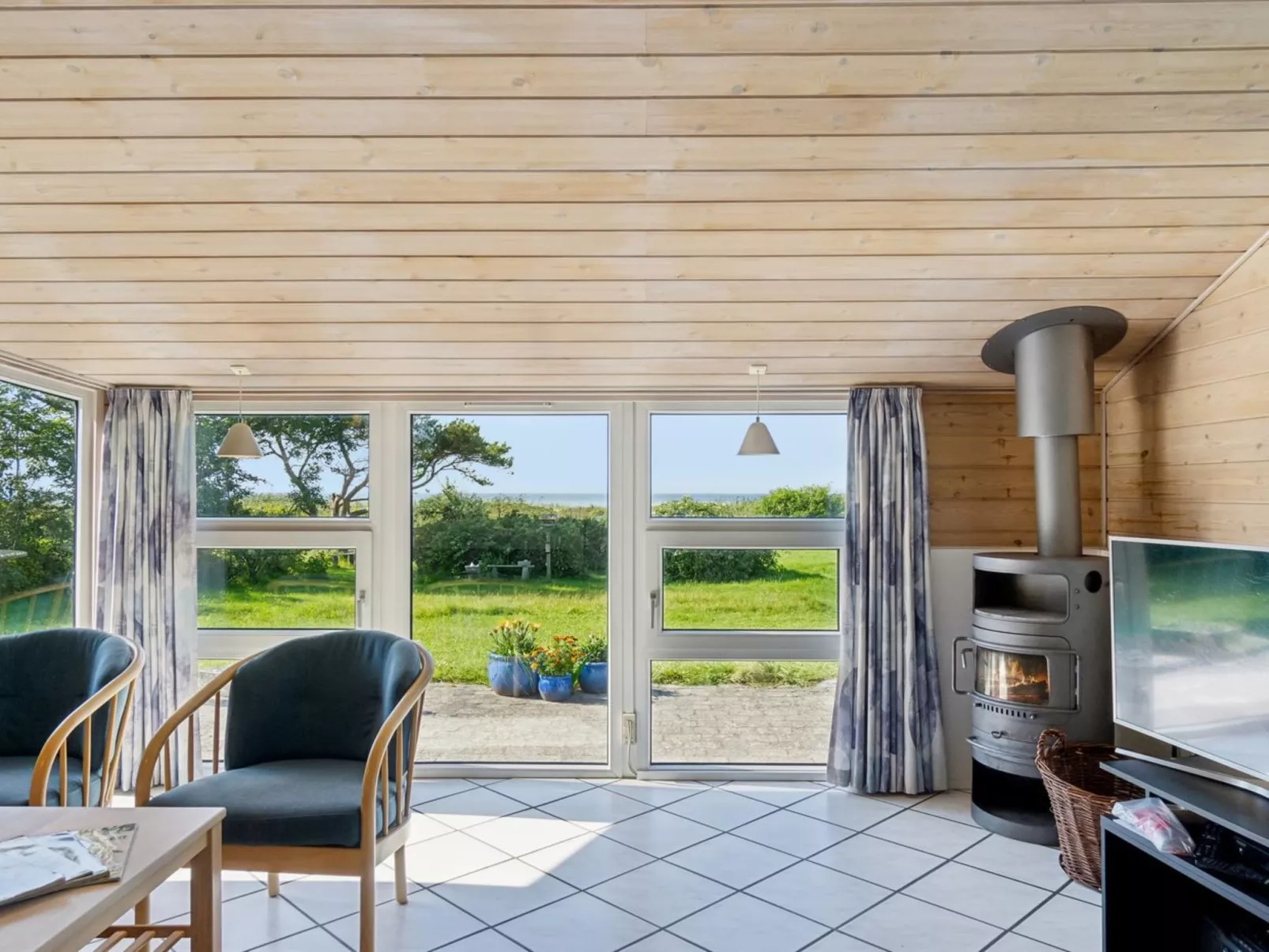 "Joella" - 75m from the sea-Dedans