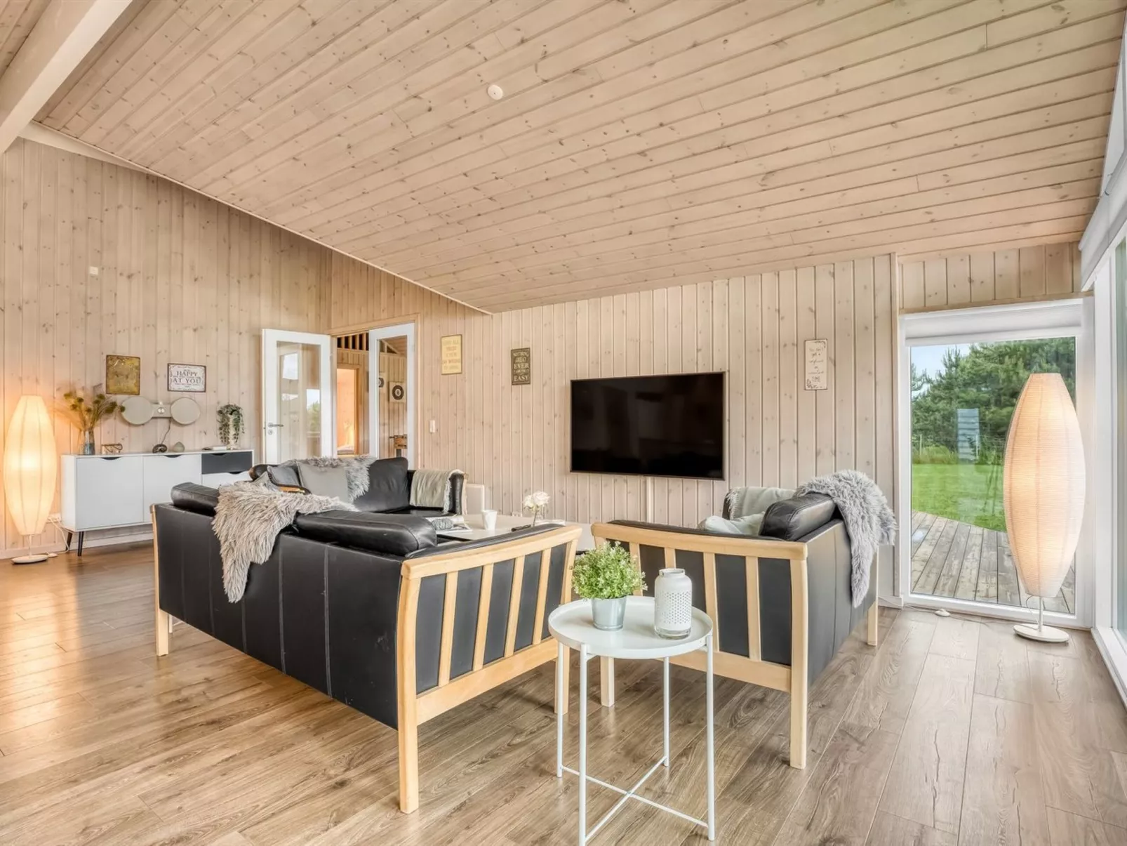 "Imke" - 1km from the sea-Inside