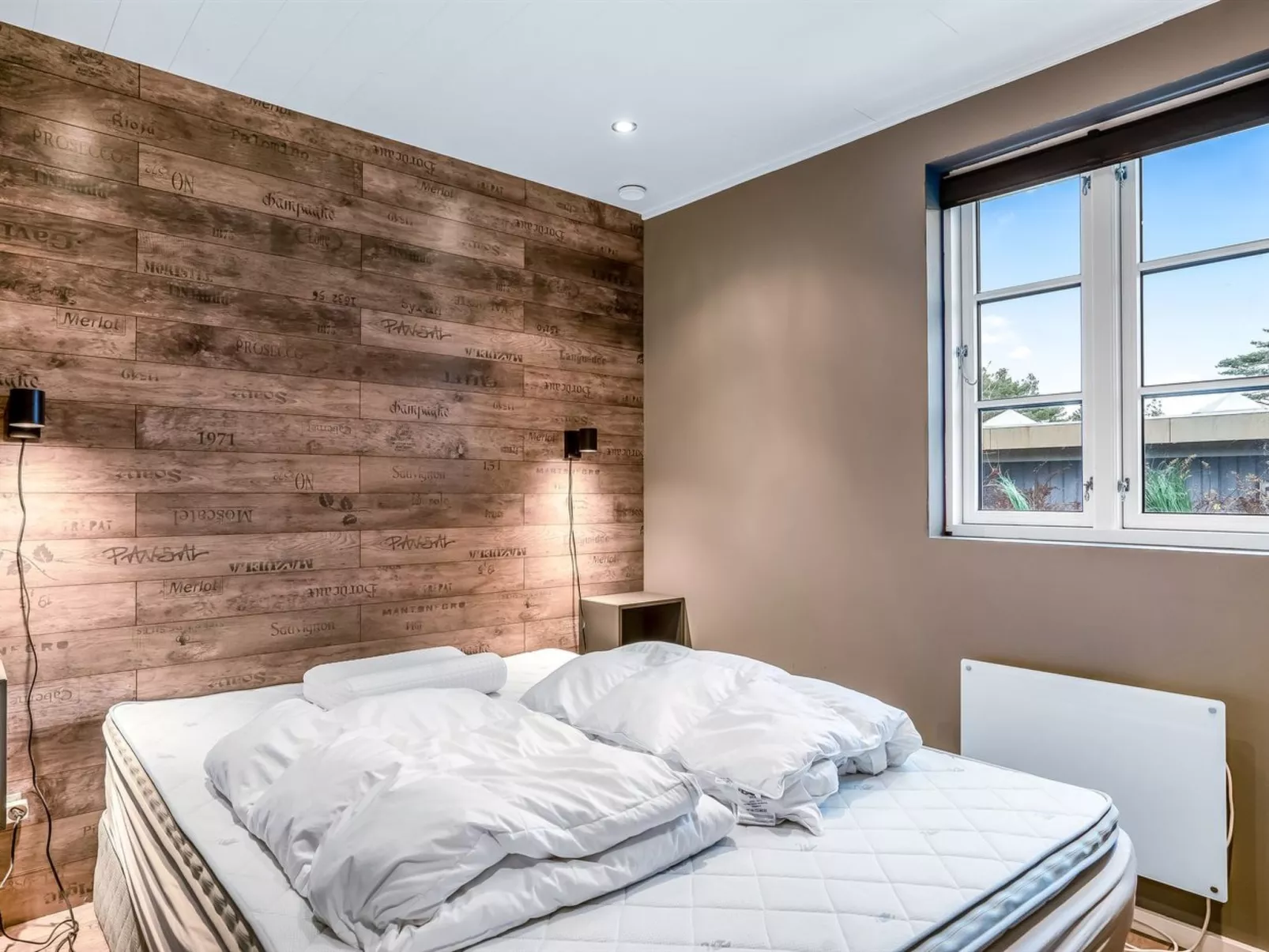 "Bent" -  from the sea-Dedans