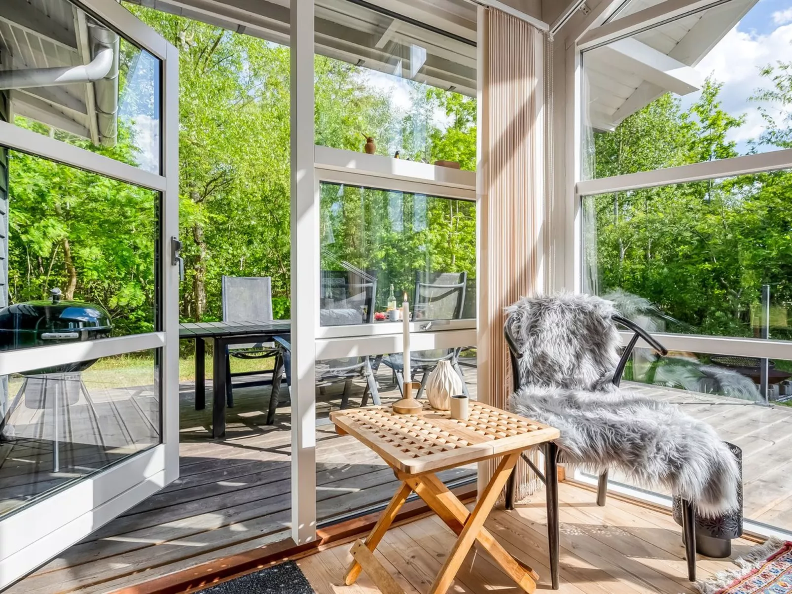 "Hellin" - 175m from the sea-Inside